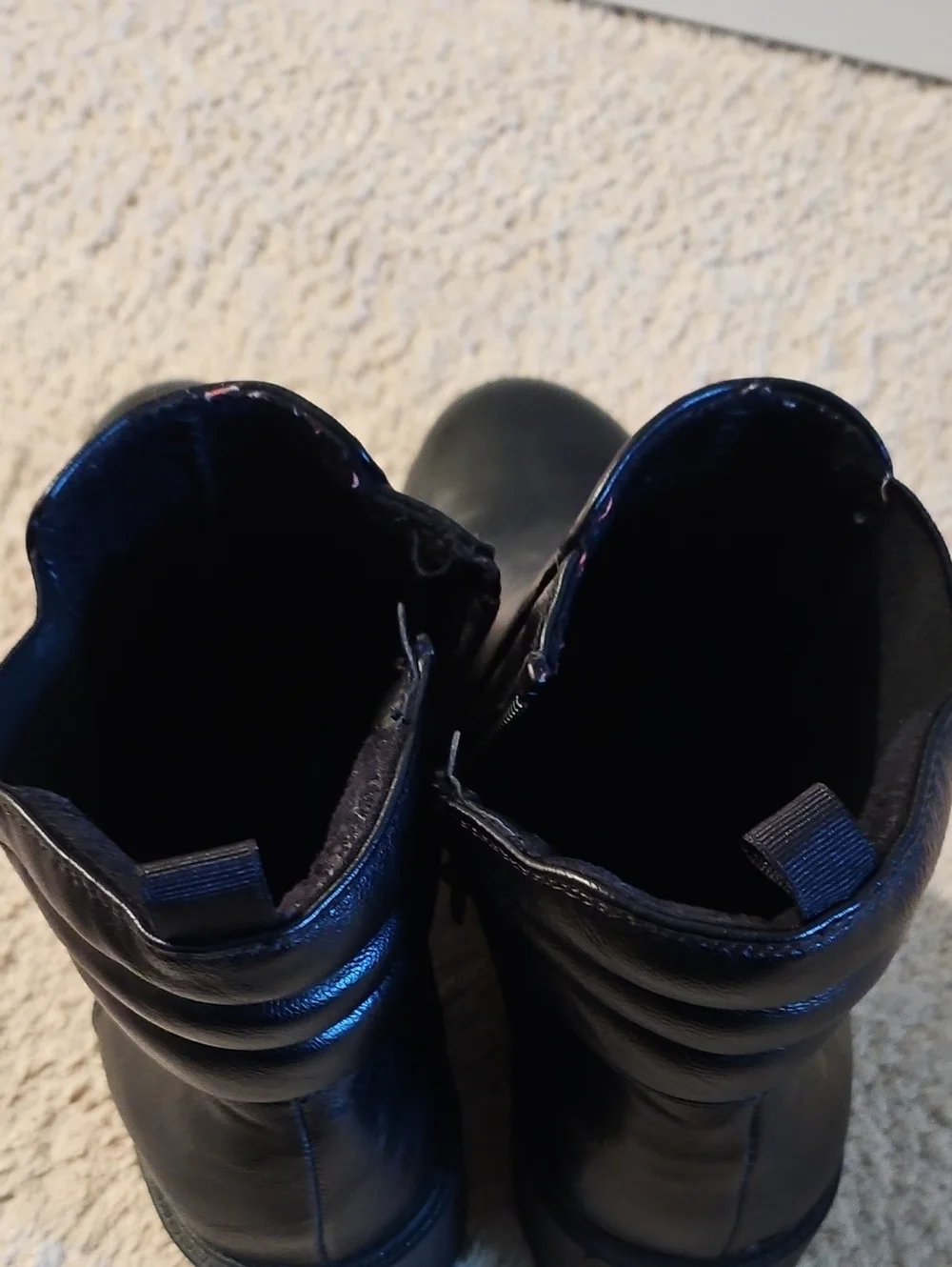 NWT White Mountain Black Chelsea Boots - Size 8